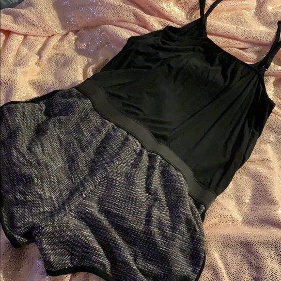 Women’s Comfy Romper Small NWOT - Picture 3 of 3